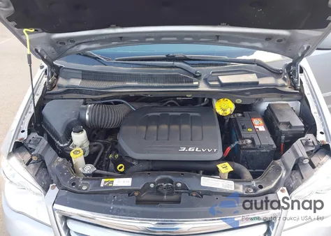 2014 Chrysler Town & Country Touring из США, поврежденный, VIN 2C4RC1BGXER443039